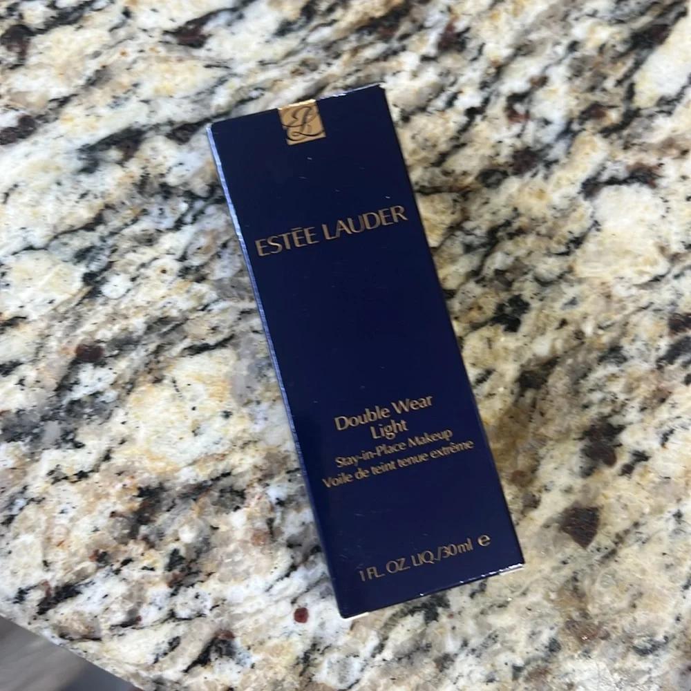 🌙♣️Rare! Estée Lauder Double Wear Light Intensity 1 Stay In Place Makeup